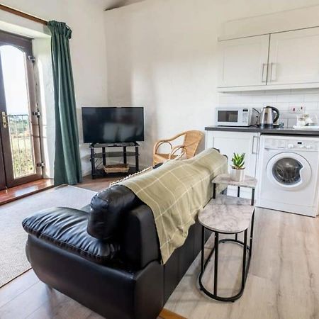 Lovely 2 Bedroom Coastal Cottage Near Bude Exterior foto